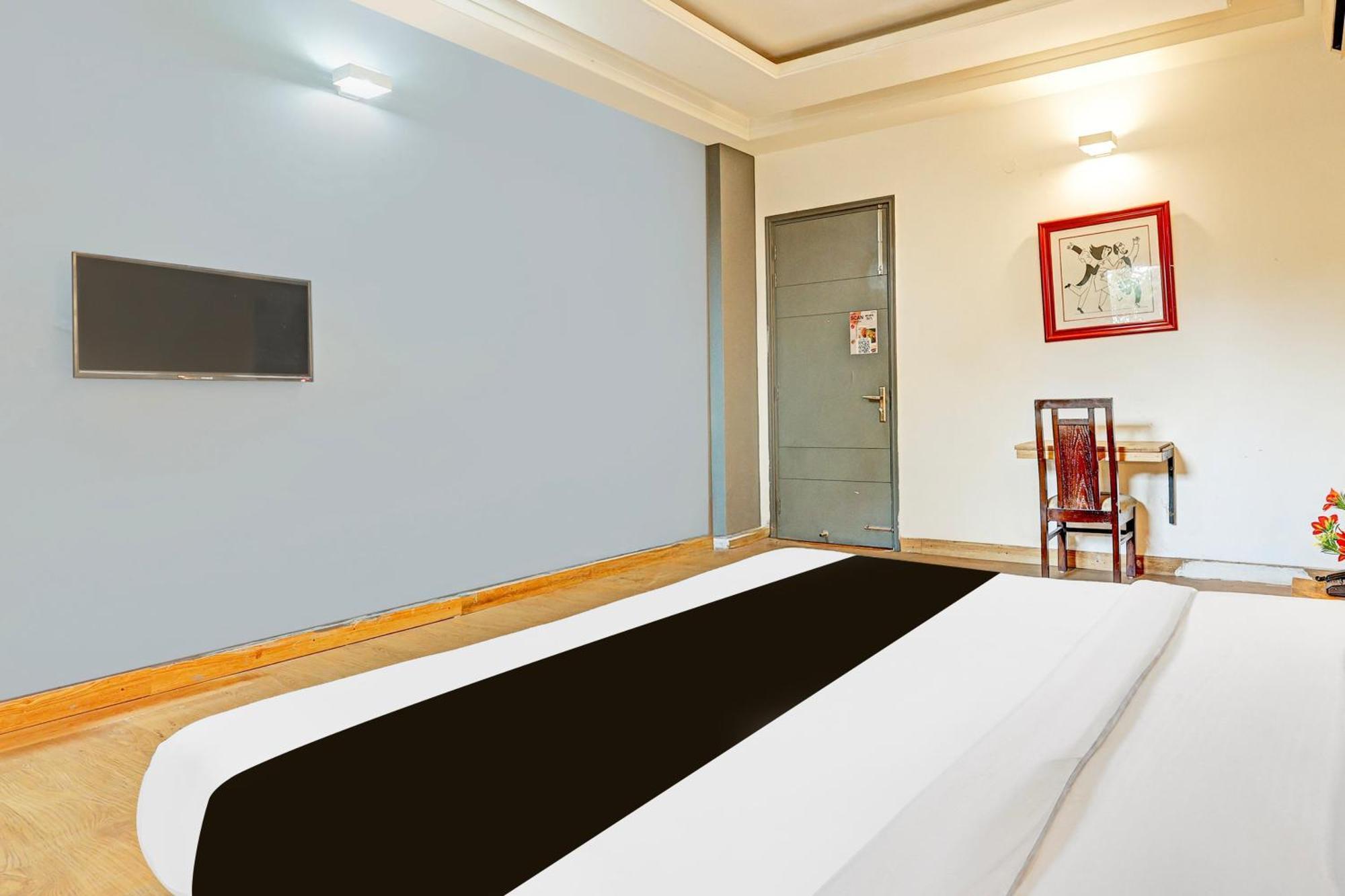 Townhouse Sector 49 Sohna Road Hotel คูร์เคาน์ ภายนอก รูปภาพ