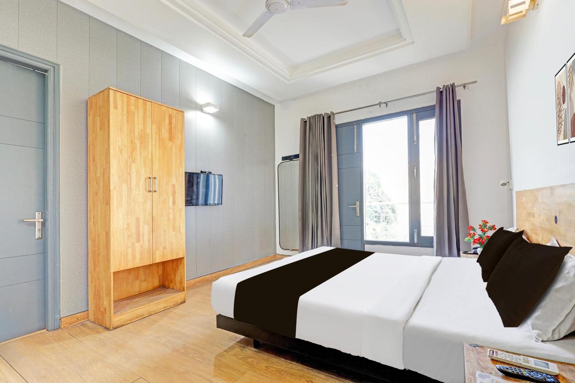 Townhouse Sector 49 Sohna Road Hotel คูร์เคาน์ ภายนอก รูปภาพ